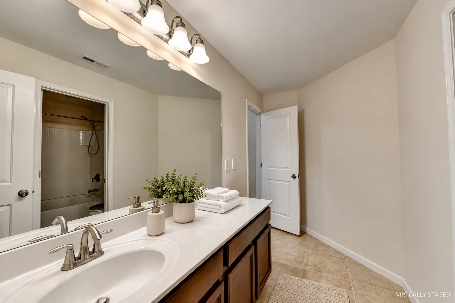 Secondary bathroom — Virtually staged