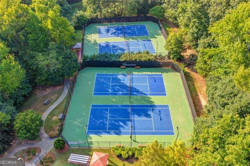Hanover Pointe community tennis courts